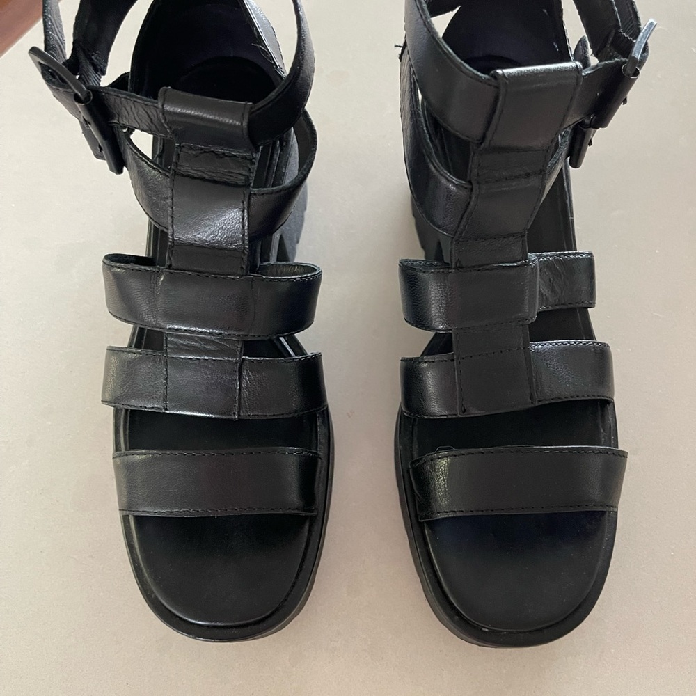 NWOT Vagabond Dioon Strap Platform Sandals 39 (8.5)